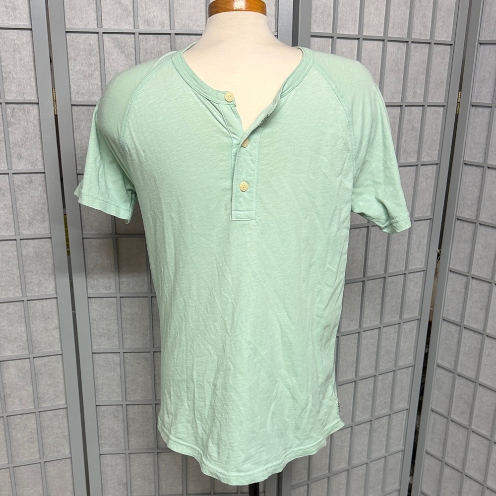 American Eagle Outfitters Men’s Mint Green Short-Sleeve Henley, Small